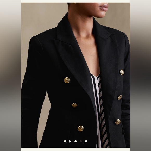 Banana Republic Icon Blazer - Picture 2 of 5